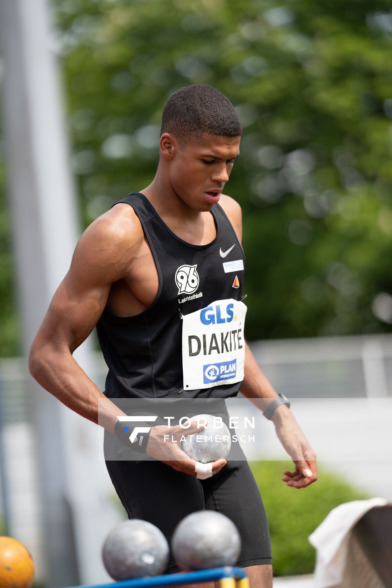 Malik Diakite (Hannover 96) beim Kugelstossen am 07.05.2022 beim Stadtwerke Ratingen Mehrkampf-Meeting 2022 in Ratingen